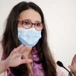 La vicepresidenta y portavoz del Gobierno valenciano, Mónica Oltra, durante la rueda de prensa posterior al Pleno del Consell de este viernes