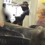 Imagen del momento en que Hendry fue detenido