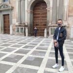 Joaquín Begines ante la sede del TSJA