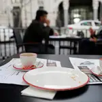 Vista de la terraza de una cafetería en Madrid