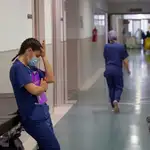 Una enfermera de la Unidad de Cuidados Intensivos (UCI) del Hospital Santa Lucia de Cartagena