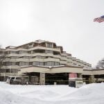 La Policía investiga este sábado la escena donde tuvo lugar un tiroteo en el hotel Indian Lakes de Bloomingdale, Illinois