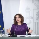 La ministra portavoz y de Hacienda, María Jesús Montero, interviene durante una rueda de prensa posterior al Consejo de Ministros en Moncloa, Madrid. EUROPA PRESS/E. Parra. POOL