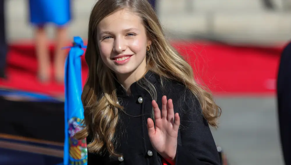 La princesa Leonor se despide tras la Solemne Sesión de Apertura de la XIV Legislatura en el Congreso de los Diputados a 3 de febrero de 2020.