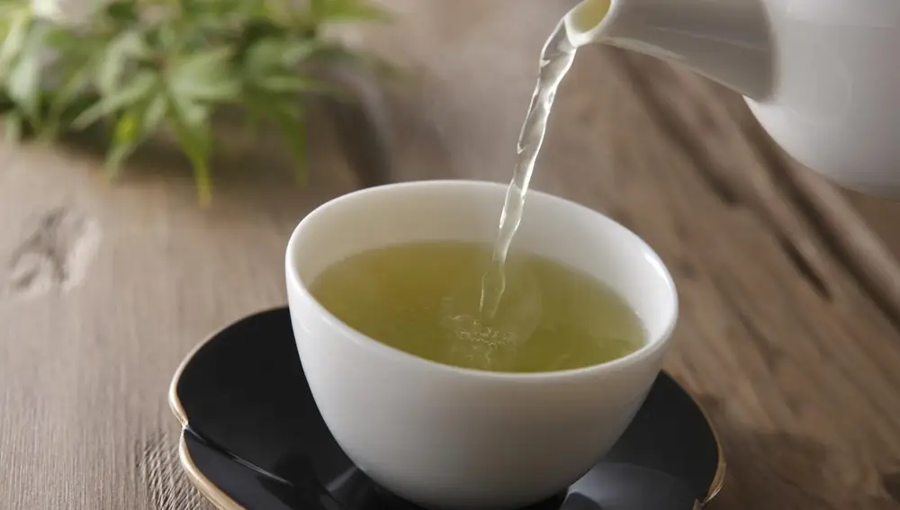 Taza de té verde.