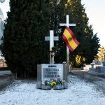 Cruz en recuerdo a los caídos de la División Azul en el cementerio de la Almudena en Madrid