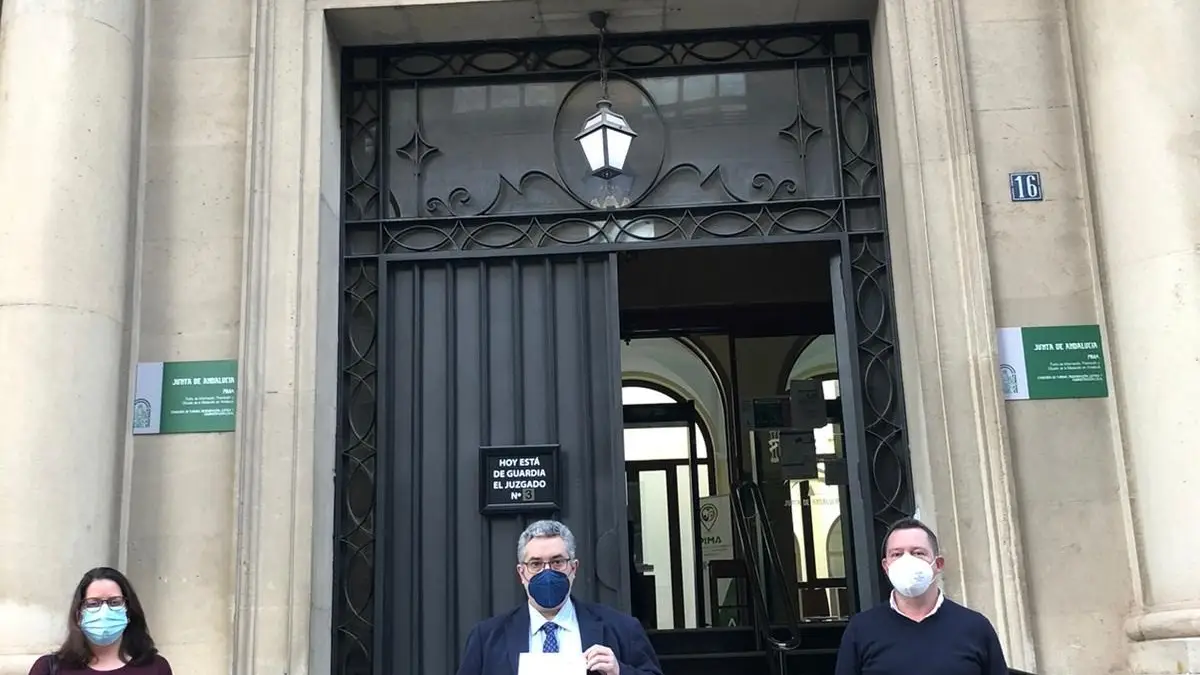 Presentación de la demanda ante Fiscalía de Jaén
