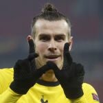 Gareth Bale celebra el gol que le ha marcado al Wolfsberger AC en los dieciseisavos de final de la Liga Europa