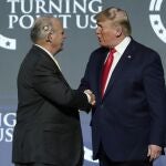 Rush Limbaugh junto a Donald Trump en 2019