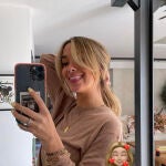 María Pombo comparte con sus seguidores su cambio de look.
