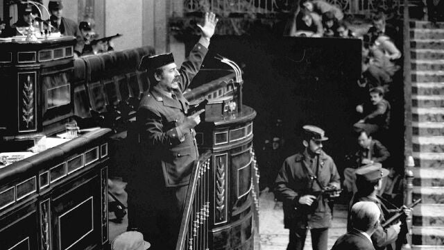 Antonio Tejero, en la tribuna del Congreso de los Diputados