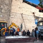 Retirada de la estatua de Franco en Melilla el pasado 23 de febrero
