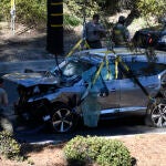 El coche de Tiger Woods quedó destrozado