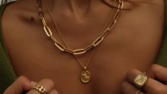 Collar de cadenas de la firma TwoJeys.