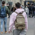 El psicólogo opina que los colegios deberían tener comunicación con los centros especializados en salud mental juvenil
