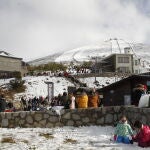 Durante estos días hay colas en la estación de esquí del Puerto de Navacerrada