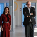 Juan Roig junto a su hija Hortensia, directora de EDEM