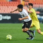 Kang in Lee con el Valencia.