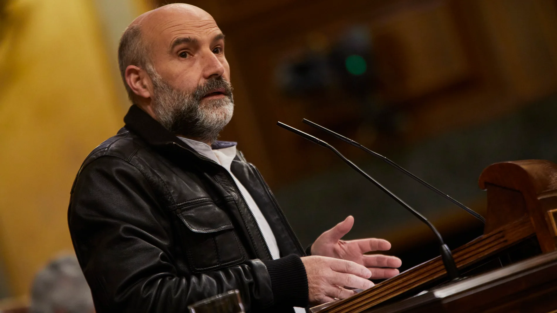 El portavoz parlamentario del BNG, Néstor Rego, interviene durante una sesión plenaria en el Congreso de los Diputados, en Madrid (España), a 9 de marzo de 2021