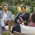 Enrique y Megan durante su entrevista con Oprah Winfrey