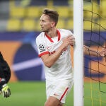Luuk de Jong con el Sevilla.