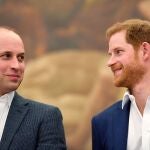 El príncipe Guillermo junto al príncipe Harry
