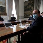 Miquel Iceta, ministro de Función Pública, durante una de sus reuniones con los sindicatos