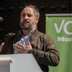 El líder de Vox, Santiago Abascal ayer en una convocatoria de medios en Murcia