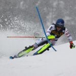 Kranjska Gora, Eslovenia - 14 de marzo de 2021 El francés Clement Noel en acción durante el primer recorrido. REUTERS/Borut Zivulovic