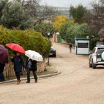 Dispositivo de seguridad en torno a la casa de Pablo Iglesias en Galapagar, en el que ahora también participan policías nacionales