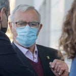 El alcalde de València, Joan Ribó, participa en el encuentro de alcaldes y alcaldesas de municipios falleros, en el Palacio de Congresos de Valencia, ayer.