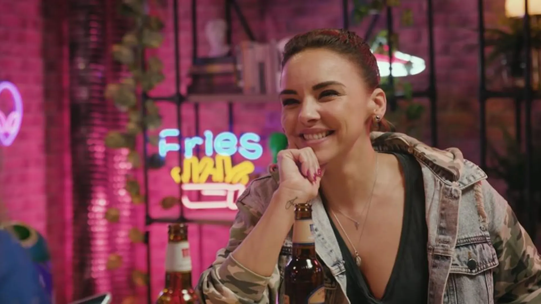 Chenoa en el programa #UnaCañaCon