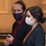 El ex vicepresidente segundo y ministro de Derechos Sociales y Agenda 2030, Pablo Iglesias, y la presidenta de la Comunidad de Madrid, Isabel Díaz Ayuso