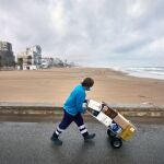 Esta imagen corresponde al pasado 18 de marzo en la playa de Gandia