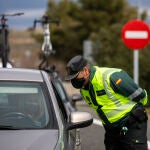 Control de trafico de la Guardia Civil a la altura de Ocaña en la Autovia de Andalucía A-4 | Fuente: Jesús G.Feria
