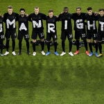 Duisburg (Germany), 25/03/2021.- Germany'Äôs starting eleven wear jerseys reading "Human Rights" as they line up prior to the FIFA World Cup 2022 qualifying soccer match between Germany and Iceland in Duisburg, Germany, 25 March 2021. (Mundial de Fútbol, Alemania, Islandia) EFE/EPA/TOBIAS SCHWARZ / POOL