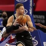 Blake Griffin, ante su anterior equipo, los Pistons