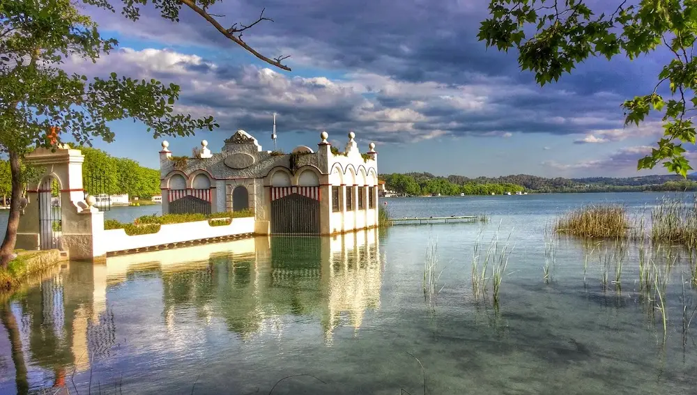 Aspecto del Lago de Banyoles