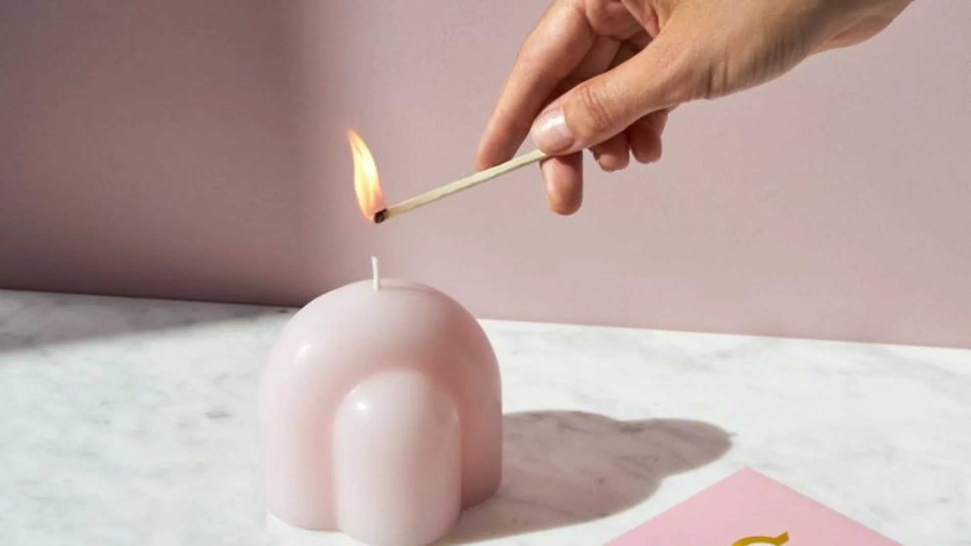 Packs de 100 unidades de velas pueden llegar a costar unos 3 euros