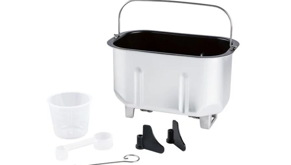 Panificadora de Lidl con sus accesorios