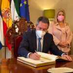 Juan Espadas junto a la alcaldesa de Jerez de la Frontera