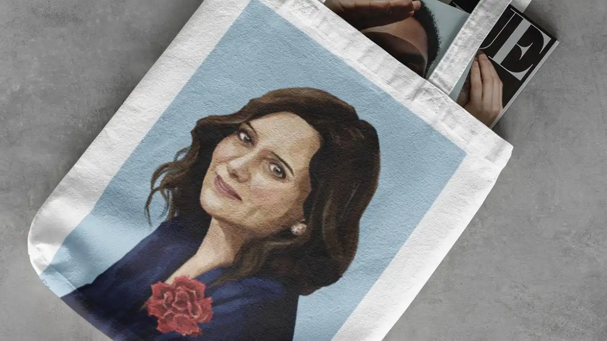 La bolsa 'Alegóricamente Ayuso' está a la venta por 15 euros