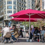 Valencia amplía el horario de la hostelería hasta las 00.30 hora