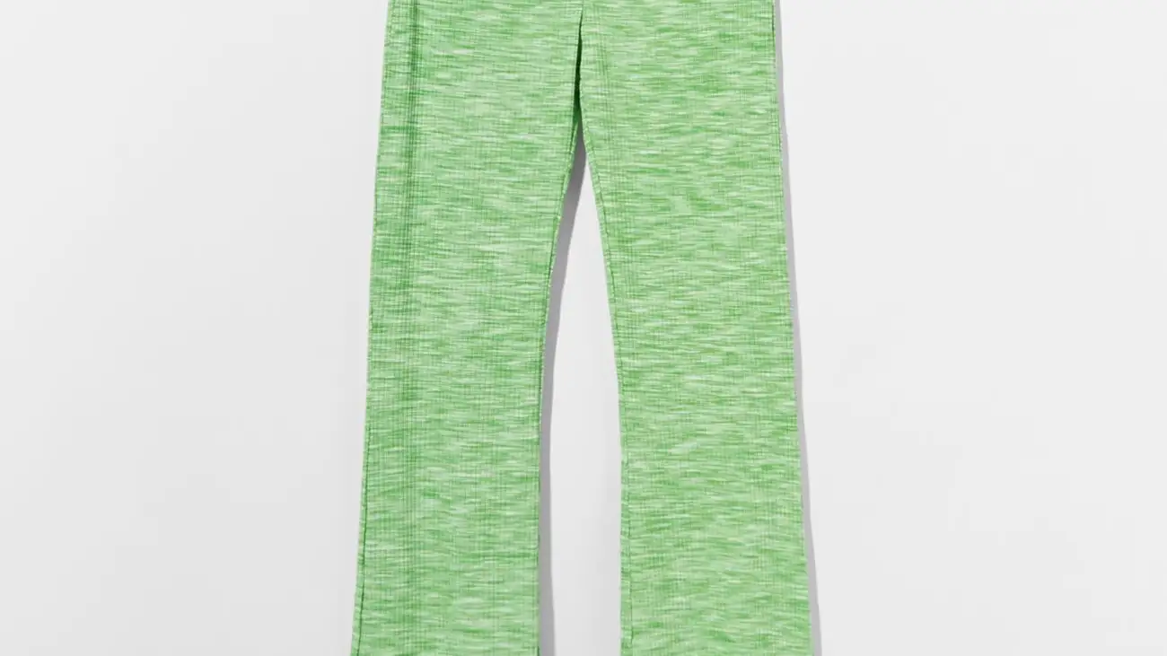 Pantalones flare de Bershka