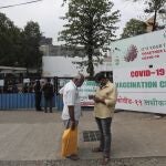 India aprueba el uso de emergencia de la vacuna Sputnik V
