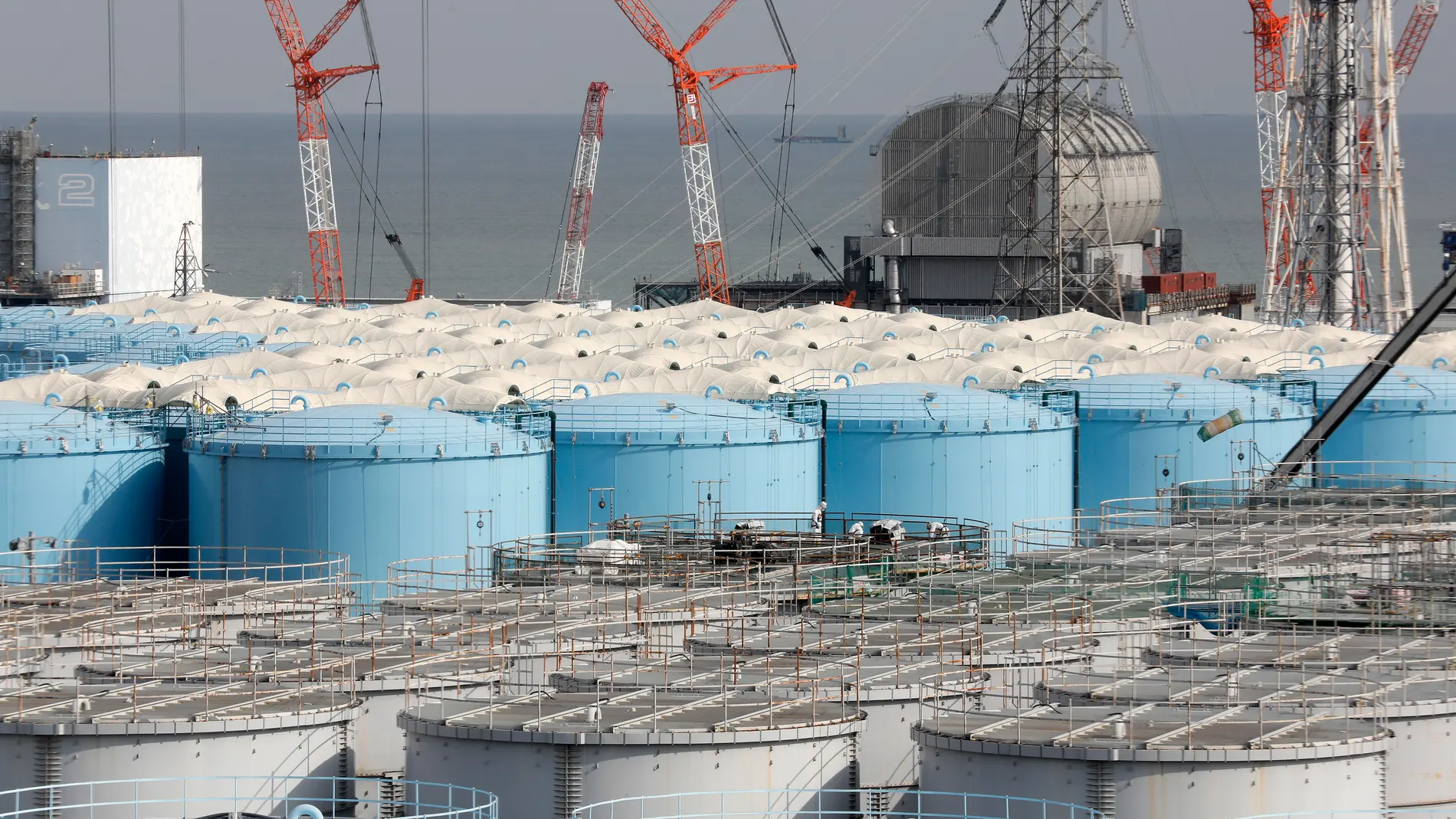Trabajos de demolición de la planta nuclear de Fukushima