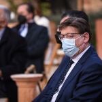 El presidente de la Generalitat Valenciana, Ximo Puig, durante el acto-recital Francisco-Brines ‘10 días para el primer Cervantes valenciano’, a 13 de abril de 2021, en Valencia