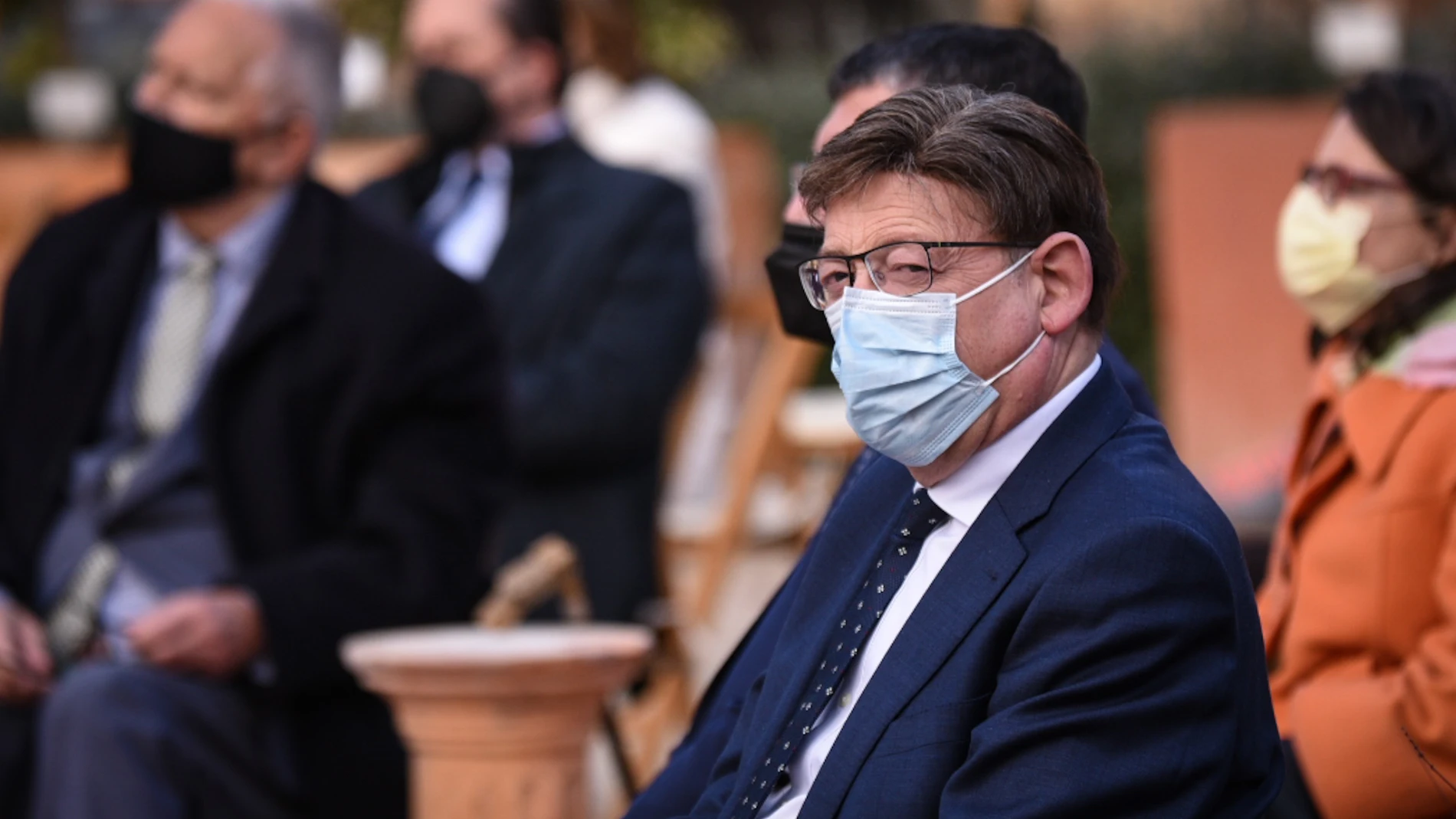 El presidente de la Generalitat Valenciana, Ximo Puig, durante el acto-recital Francisco-Brines ‘10 días para el primer Cervantes valenciano’, a 13 de abril de 2021, en Valencia