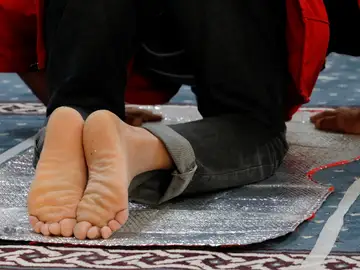 La comunidad musulmana ha visto alterada nuevamente este año la celebración del Ramadán debido a la pandemia, y se primará los valores de esta festividad ante la imposibilidad de celebrar los tradicionales encuentros multitudinarios en mezquitas y entre familias.EFE/Ricardo García La comunidad musulmana ha visto alterada nuevamente este año la celebración del Ramadán debido a la pandemia, y se primará los valores de esta festividad ante la imposibilidad de celebrar los tradicionales encuentros multitudinarios en mezquitas y entre familias.EFE/Ricardo García