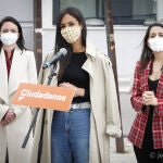 Inés Arrimadas y Begoña Villacís haciendo campaña en Madrid.